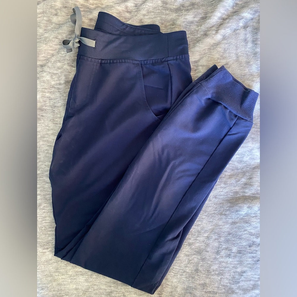 Figs small navy scrubs set